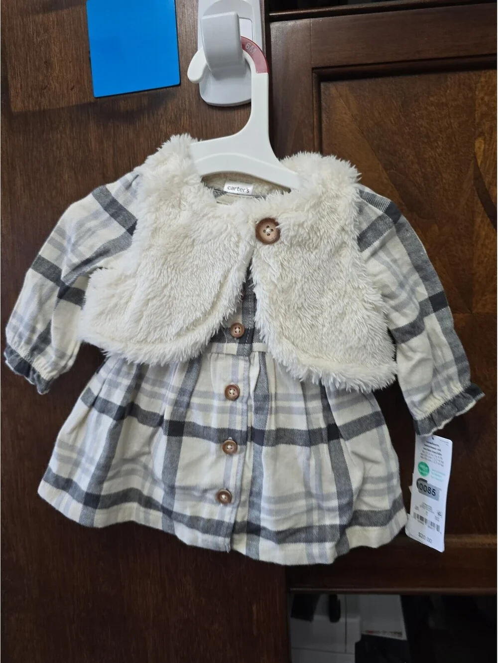 Newborn brand new dress from carter's item 85G5